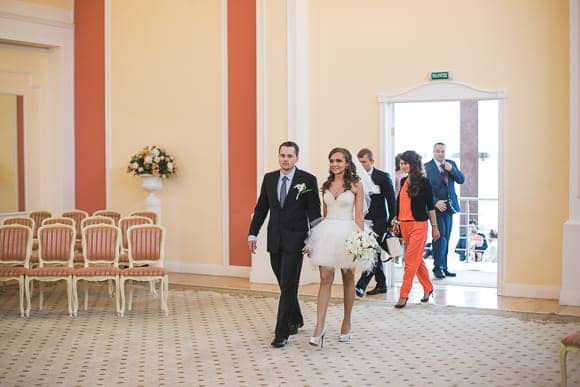 Свадебная фотосессия в ЗАГСе Калининского района Санкт-Петербурга
